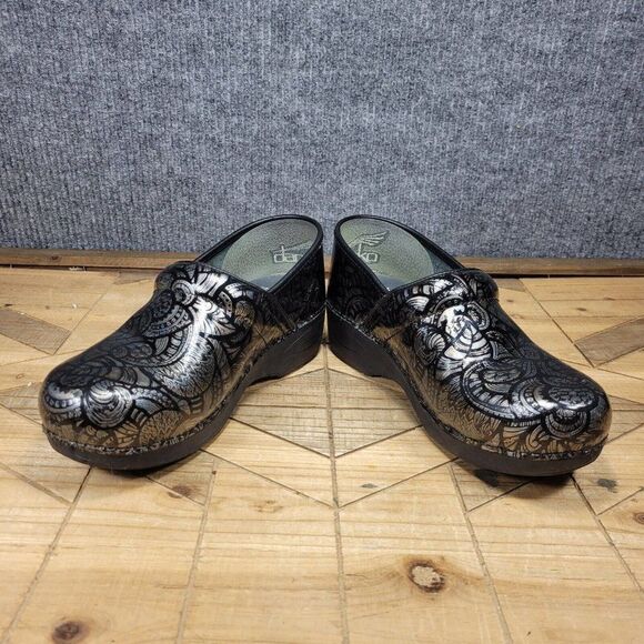 Dansko XP 2.0 Clogs Black and Silver Paisley Patent Leather Size 40 Shoe… - Picture 4 of 9